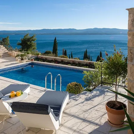 Villa Lipa Dora *