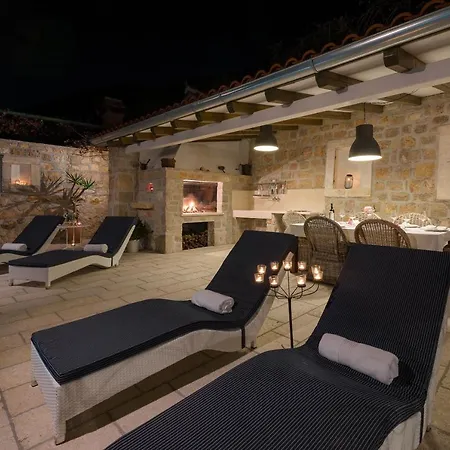 Lipa Dora Villa *